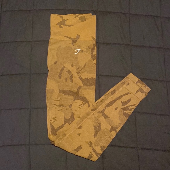 ADAPT CAMO SEAMLESS LEGGINGS Savanna | Yellow - Picture 2 of 3